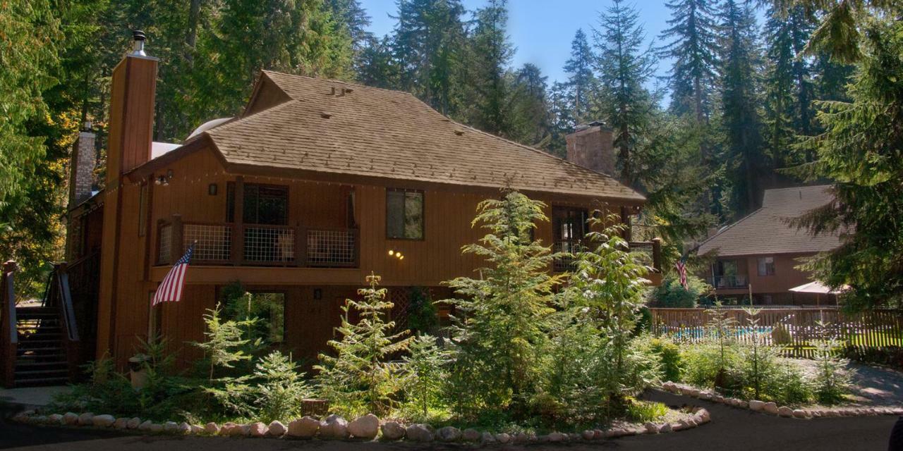 Loge Alta Crystal At Mt Rainier Hotel